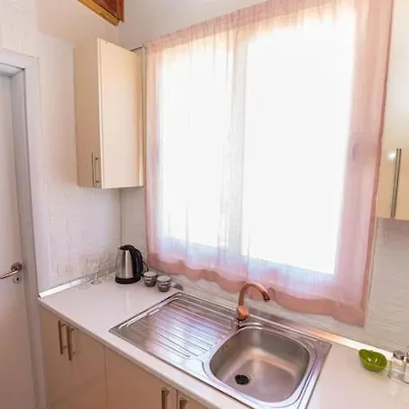 Apartament Super Spacious Rooftop Flat / Amazing City View
