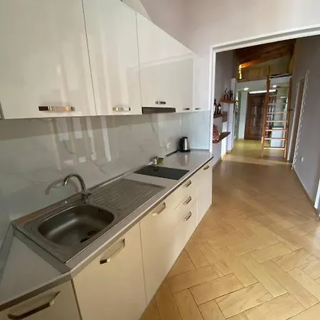 Super Spacious Rooftop Flat / Amazing City View *