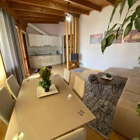 Super Spacious Rooftop Flat / Amazing City View Wlora
