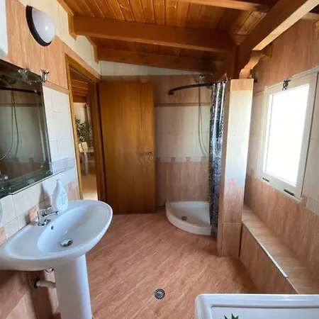 Super Spacious Rooftop Flat / Amazing City View Wlora